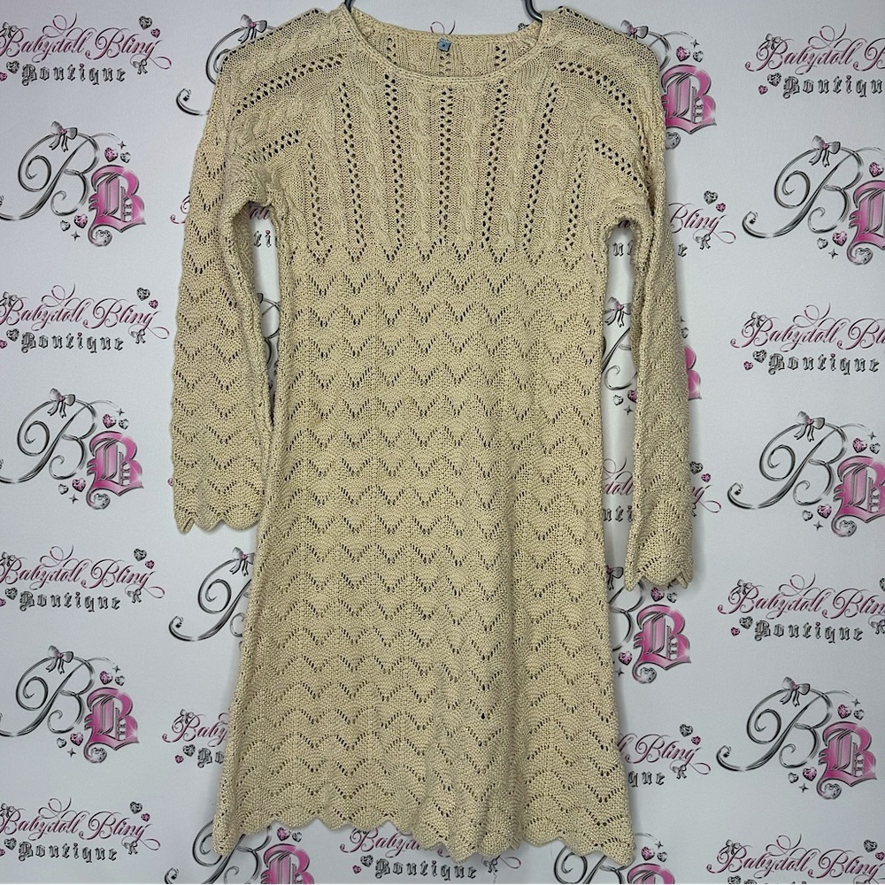 Dress sparkly knit crochet gold beige stretchy shimmer glitter swoop cuffs cute